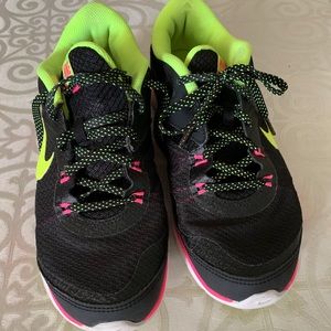 Nike shoes size 8